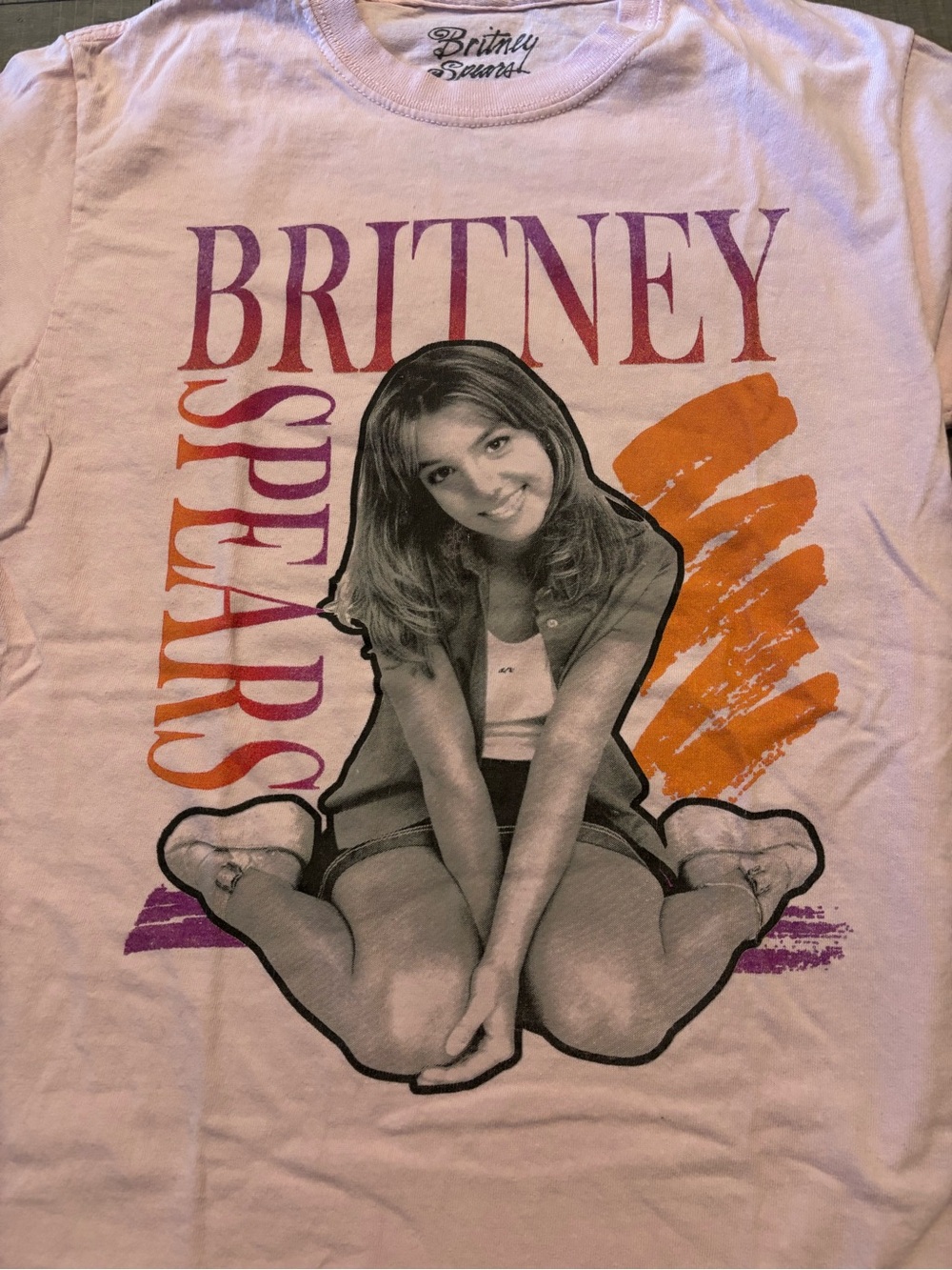 ⭐️3/$20⭐️Y2K Britney Spears 2002 Concert Merch Tee - Picture 2 of 4